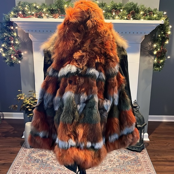 Moose Knuckles Fox Fur Reversible Coat - NWT - Picture 4 of 15